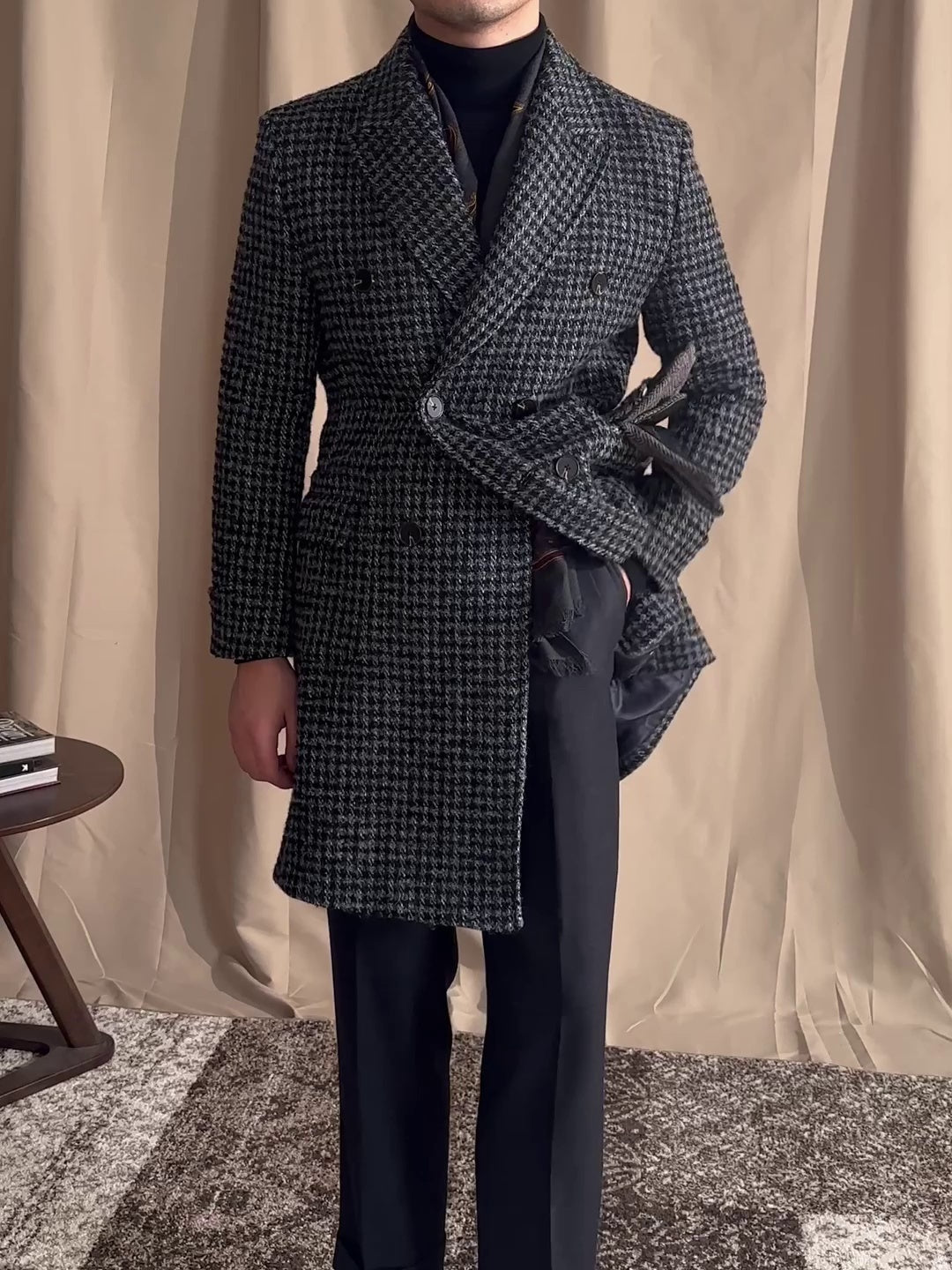 Sophisticated Houndstooth Pattern Long Coat – Timeless Elegance for Men