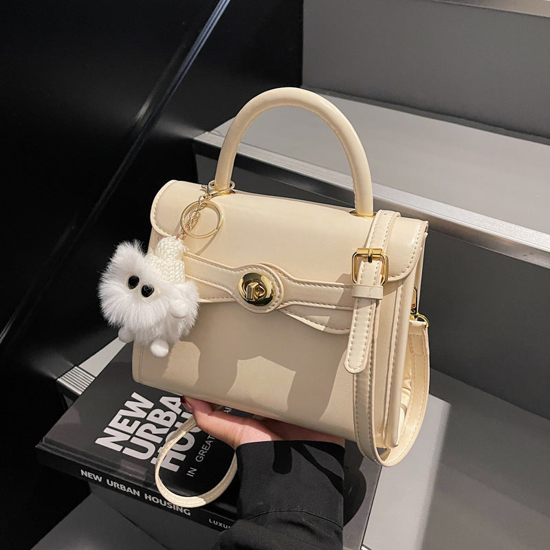 Lynda Shoulder Messenger Bag
