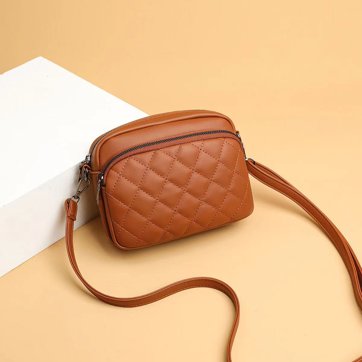 Taylor Shoulder Messenger Bag