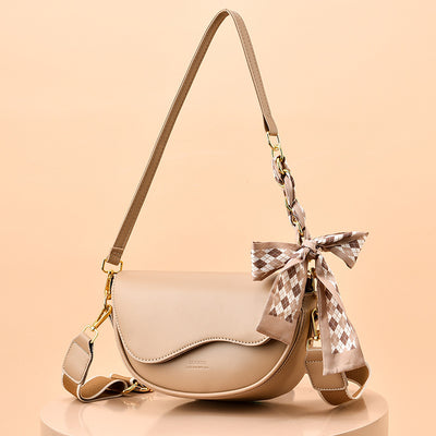 Julia Saddle Handbag