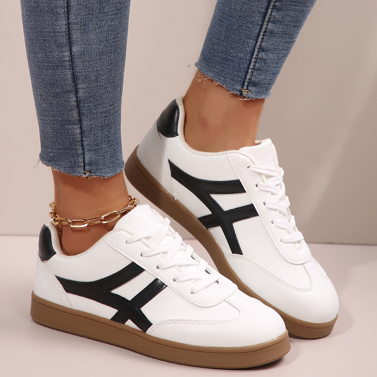 Retro Fashion Round Head Sneakers