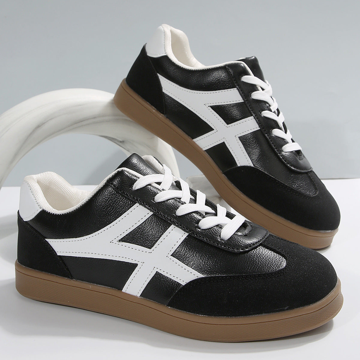 Retro Fashion Round Head Sneakers