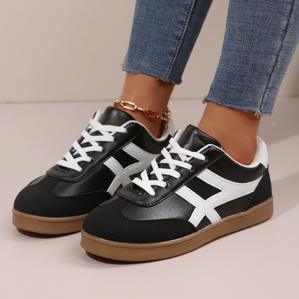Retro Fashion Round Head Sneakers
