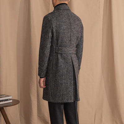 Sophisticated Houndstooth Pattern Long Coat – Timeless Elegance for Men